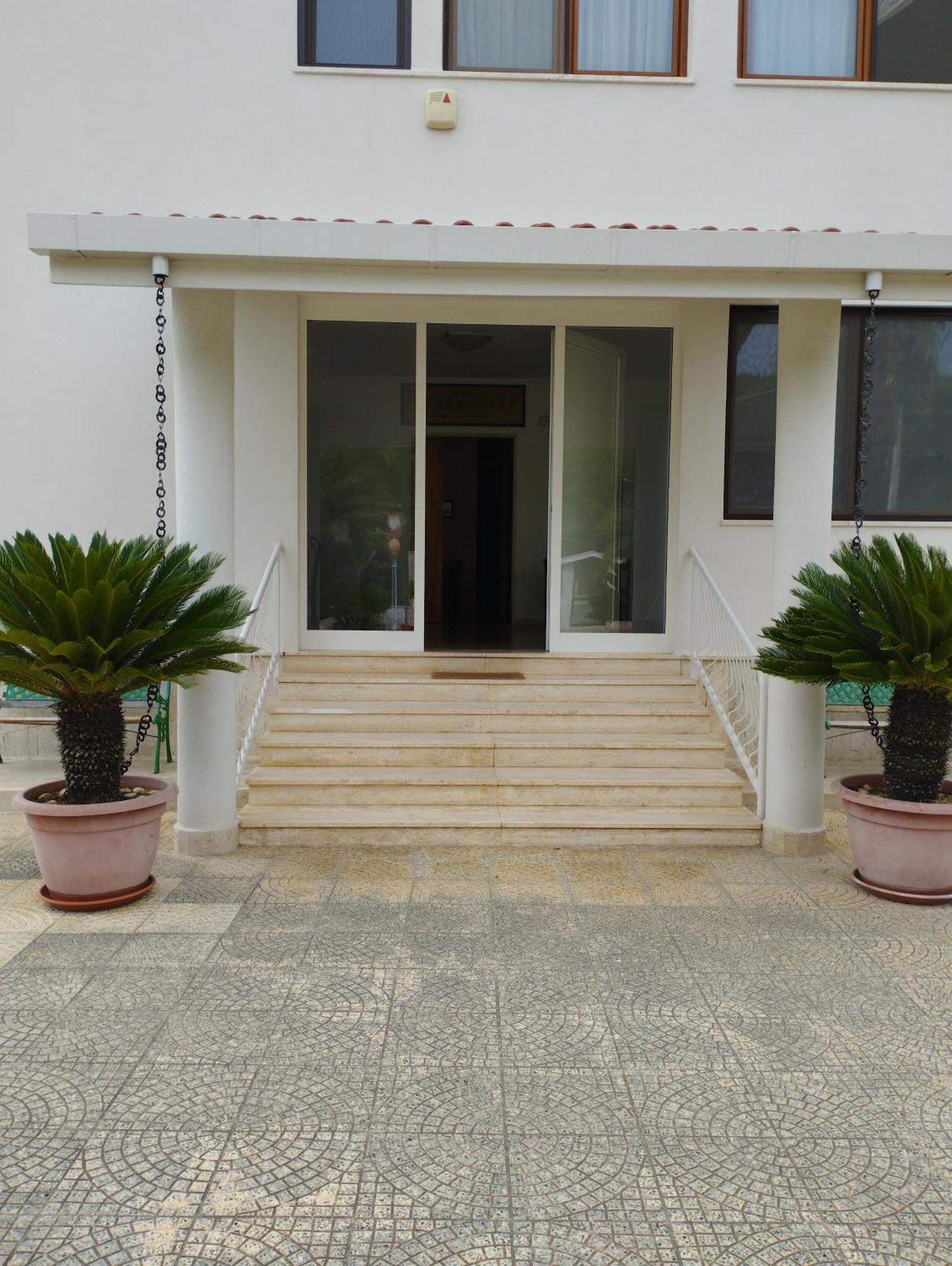 Villa Erry Trani Exterior photo