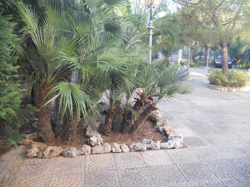 Villa Erry Trani Exterior photo